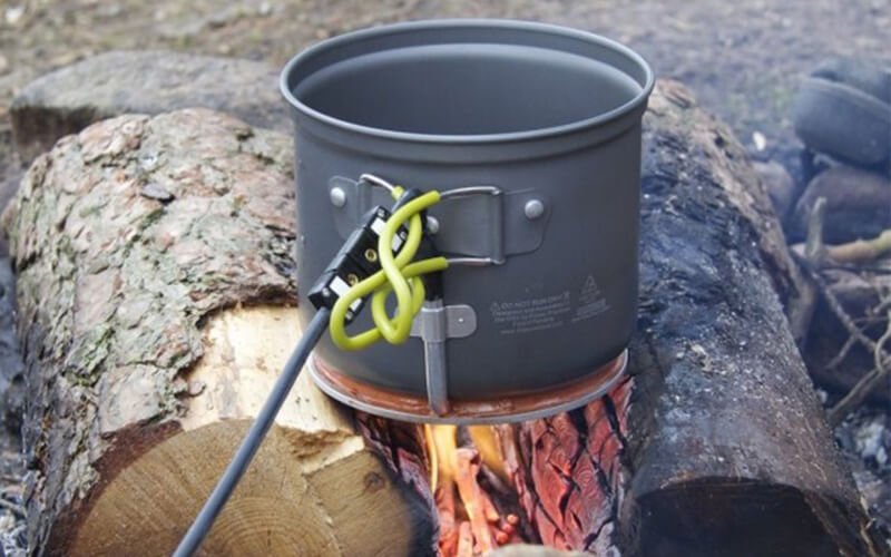 OffGridPower17's tweet image. PowerPot V Thermoelectric Generator Kit: Power Practical’s PowerPot V Converts Heat from Camp Stove to Electricity @ goo.gl/u63ro0