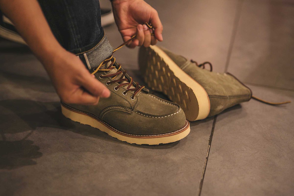 CROSSOVER on Twitter: "Red Wing Toe in Olive Leather is in #CROSSOVER Flagship. #redwingshoes #moctoe #crossoverconceptstore https://t.co/7wKrWEPCFh" / Twitter