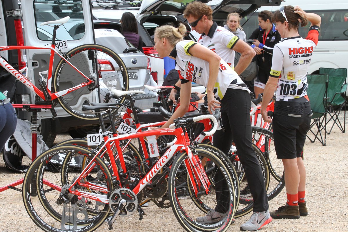 While we wait for #TDUWomens Stg 4 this evening, check out all our photos from the first three days of racing! 

high5dreamteam.com