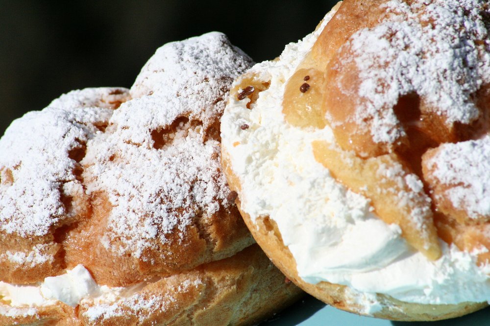 PetersBakery's tweet photo. Did you know we have a menu on online? There might be a whole world of new goodies. https://t.co/bRRbFqpi1x #sanjose #alumrock https://t.co/fiHnqJwgUB