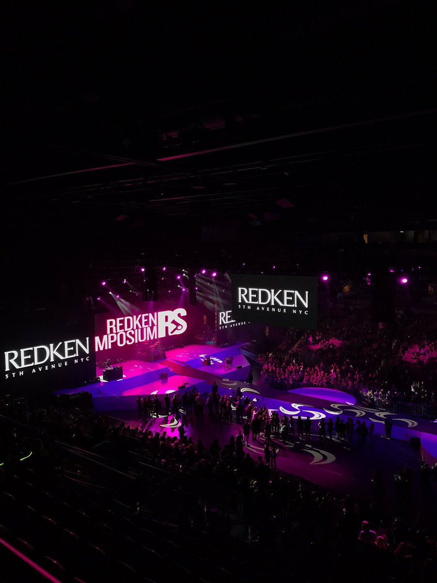 Redken5thAve's tweet photo. So excited for tonight's Monday Night Bash performer at #RedkenSymposium2017, @DNCE 💕 https://t.co/yQffmhcgFs