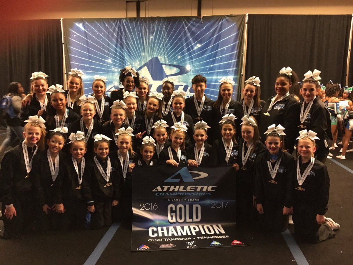 Obsidian_Rays's tweet photo. We could not be more honored or excited to represent @AthleticChamp at the 2017 Summit! #Thankful #BigBadO #StingrayShow #LetsGetEmShook https://t.co/8S5F0mnaSt