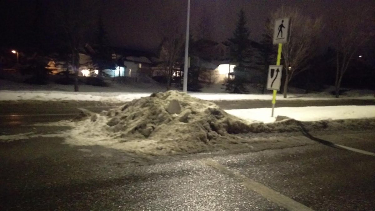 TheChallengeGuy's tweet photo. 1/2 Dear @nenshi @311Calgary : 13 marked crosswalks along Rocky Ridge Blvd NW. Not a single one's ever been cleared yet this entire winter. https://t.co/j7DEwS4kBt