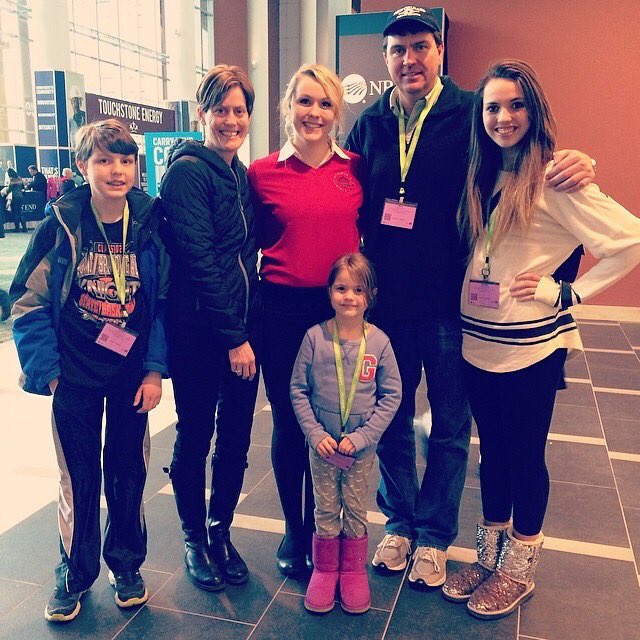 EschMaddie's tweet photo. Florida --> Louisiana --> Nashville  --> New York.... march 17th where you @? In need of the beach and another Esch Family Vacation https://t.co/Ces5jZ8n1N