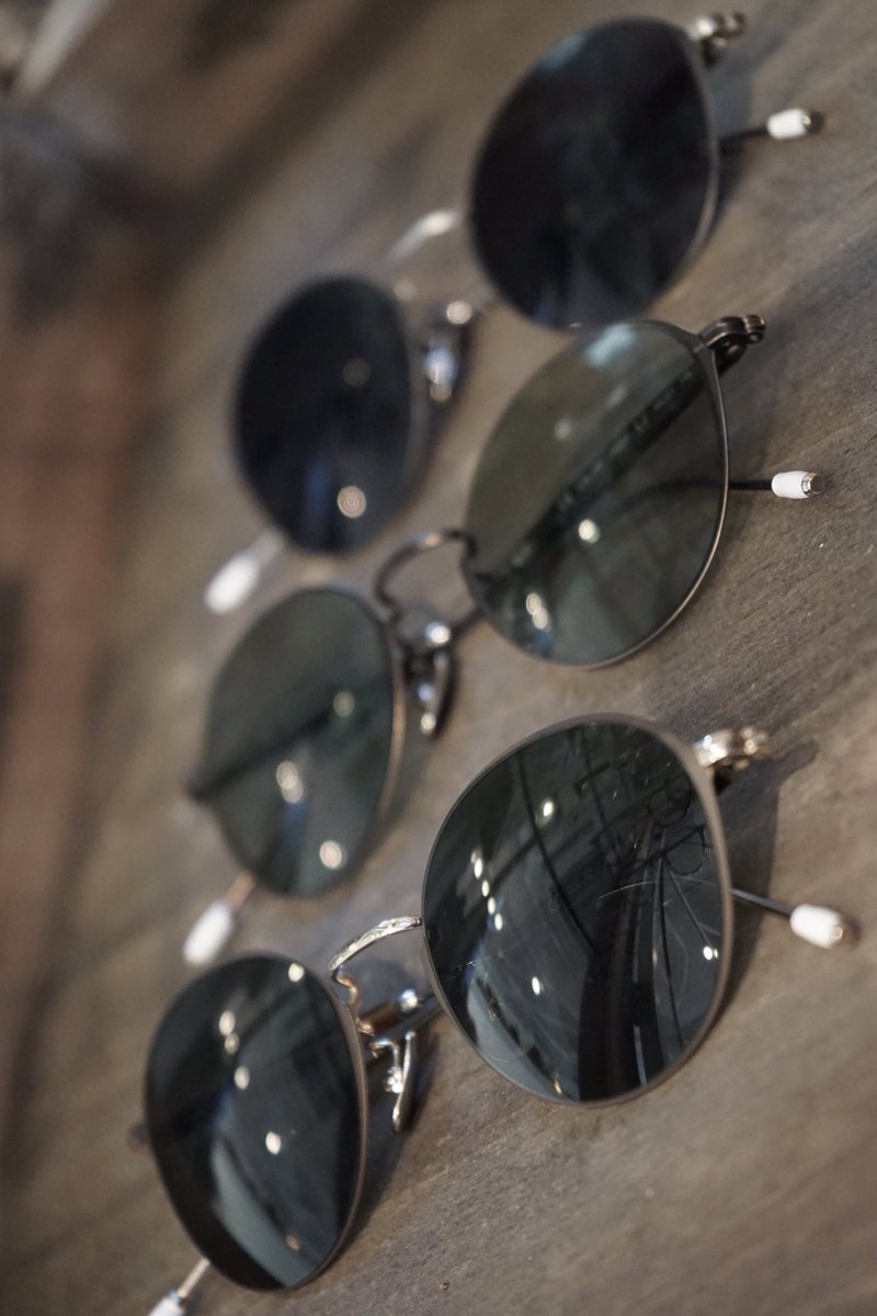 MilokShop's tweet photo. 眼鏡は口ほどにものを言う^_^
USHの最新コレクションが届きました
#USH
#yuichitoyama
#japanmade
#glasses
#lightclassic
#milok
#tokyo
#collection https://t.co/714NdvBAPz