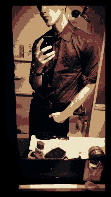 KaderAid2's tweet photo. "Baby, pull me closer
In the bathtub with a toaster.." https://t.co/6yRzNB6CTu