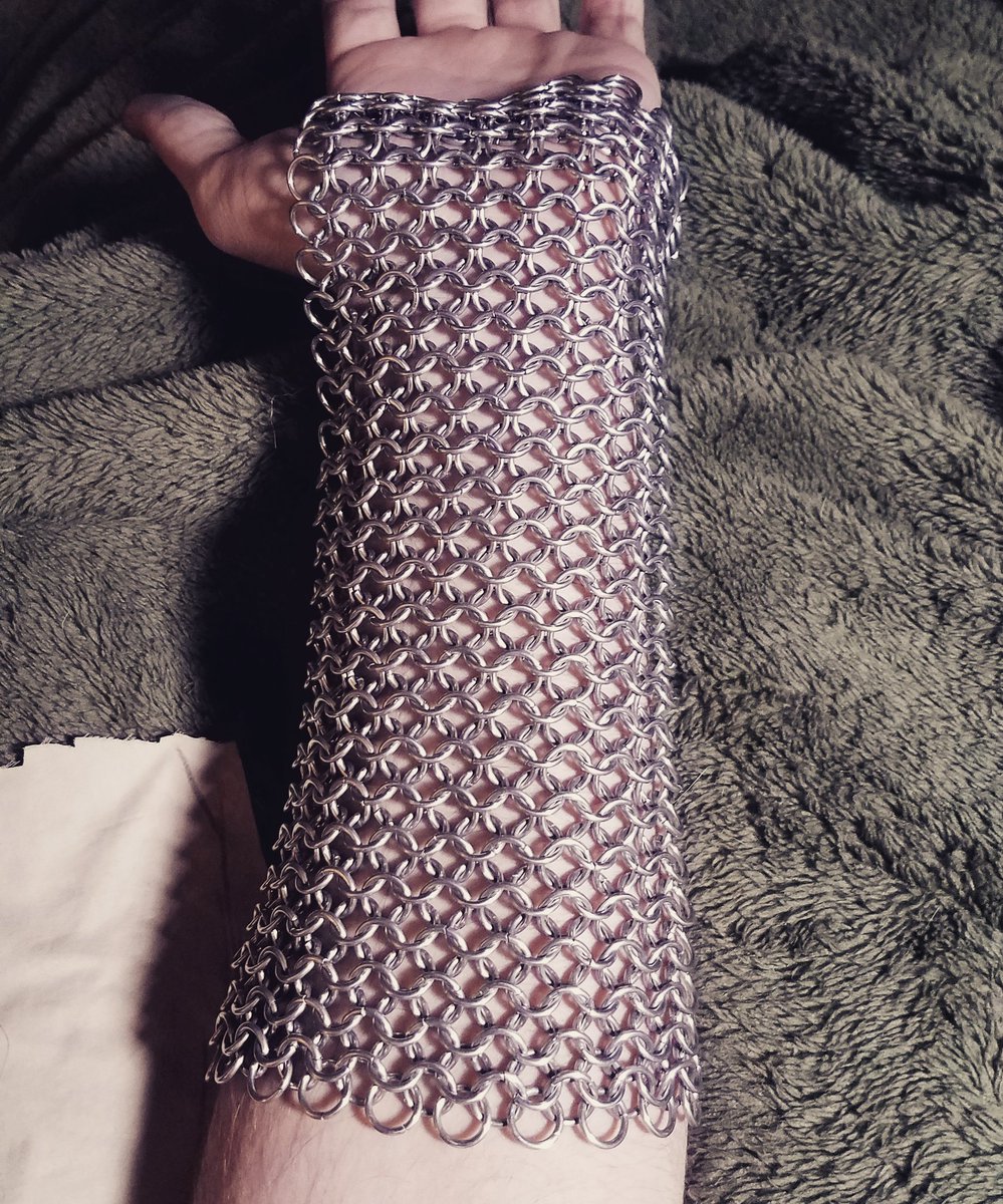 ShadowfallWorks's tweet photo. Welp.. I've run out of rings. Good thing there are more on the way!
#cosplay #DragonAge #chainmail https://t.co/CtryKAw5NI