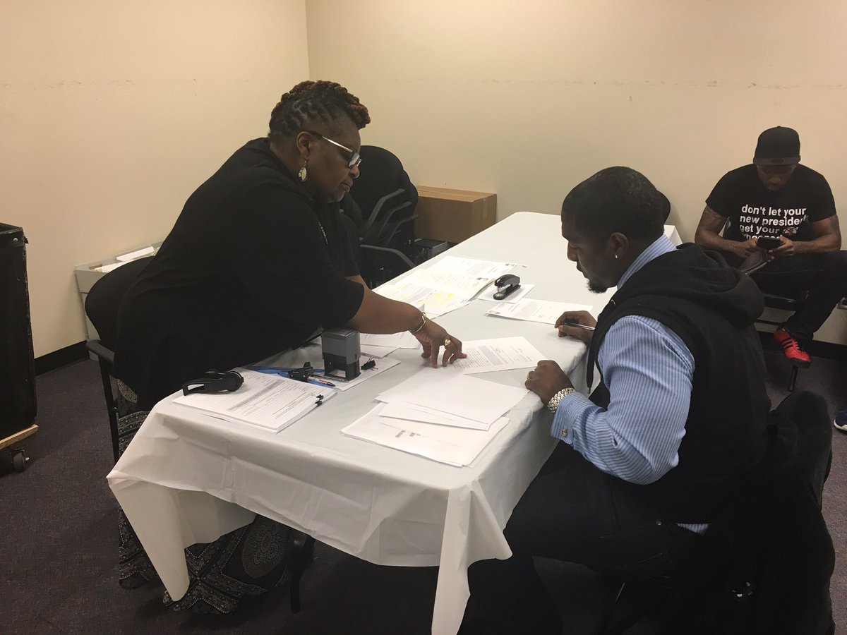 BakerForSFulton's tweet photo. ICYMI: It's official! My mom joined me on Qualification Day! The other retired Officer Baker! #SouthFulton #BakerForSouthFulton https://t.co/u2ApBF8F73