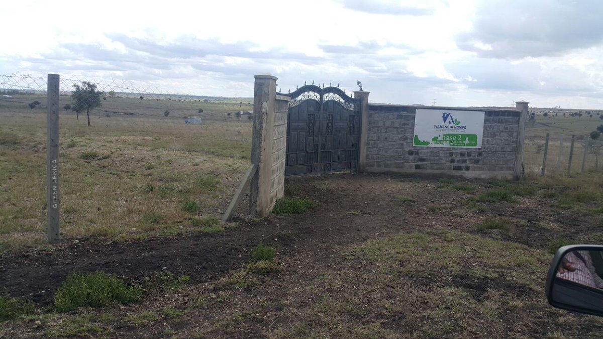 WananchiH's tweet photo. Only 7km from Kitengela-Namanga Highway along Acacia road.  Mwamba Gardens is a prime gated community neighboring the area chief  residence. https://t.co/vLI0Q2uFHD