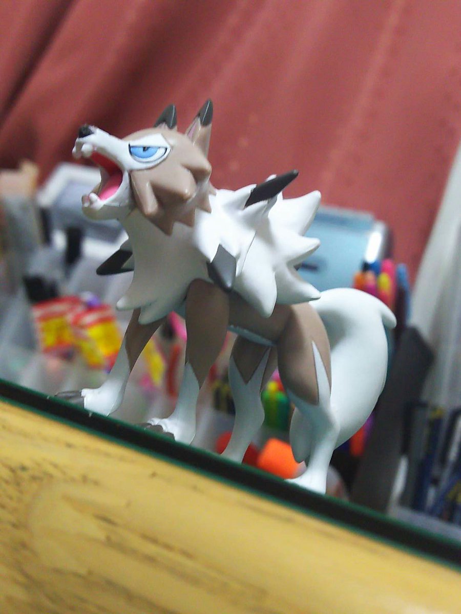 ｍｃｍ Sur Twitter ルガルガンは夜ルガルガン 昼ルガルガン どちらも好きですね どちらも可愛い顔してますし なんといっても 素敵なお腹してるので大好きです 画像はモンコレです 夜ルガルガンのモンコレを3体 昼ルガルガンのモンコレを2体所持してます