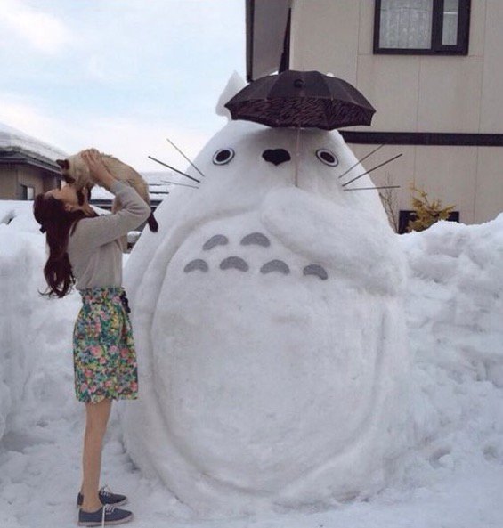 gen_ghibli's tweet photo. Muñecos de nieve Ghibli: https://t.co/gaiiNKNX3x por @kirai #OlaDeFrioPolar ❄ https://t.co/t9mdTybLRk