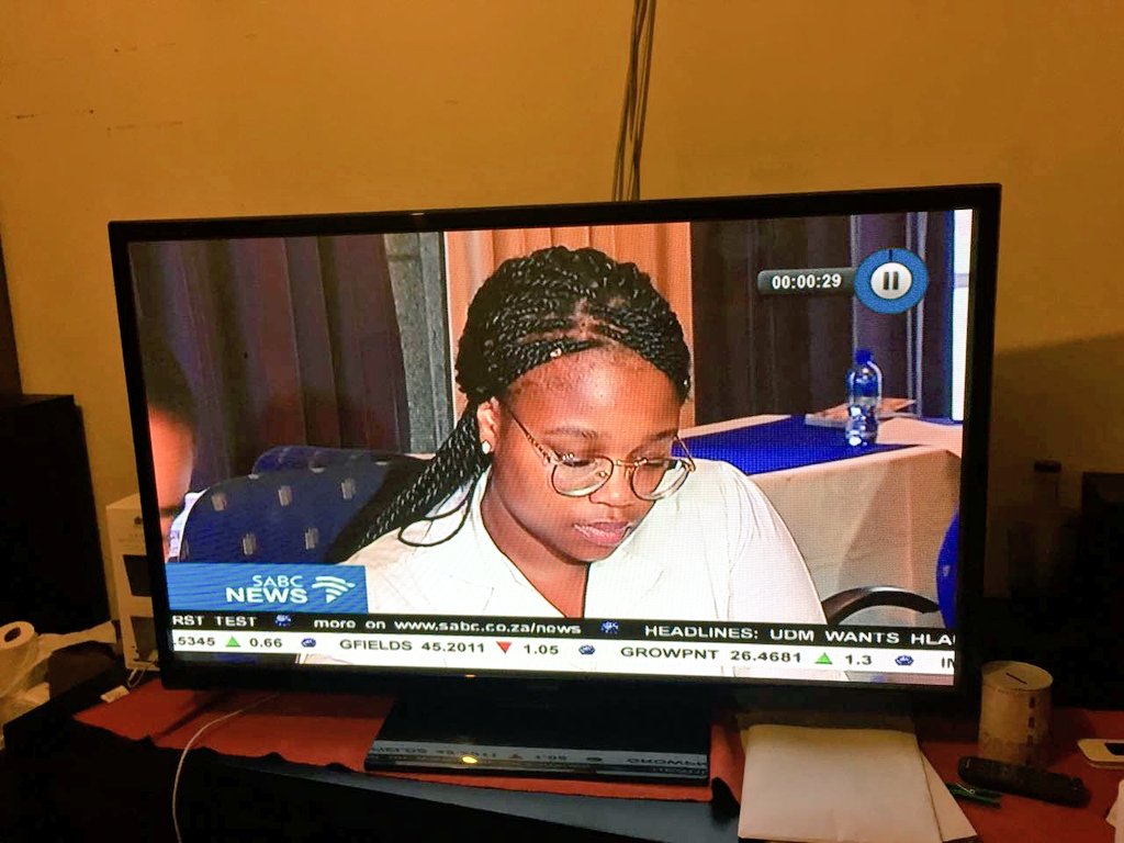 GuguZwane_'s tweet image. My 3 seconds of fame... My family couldn&apos;t have been more proud 😂😆 #JoburgAtWork