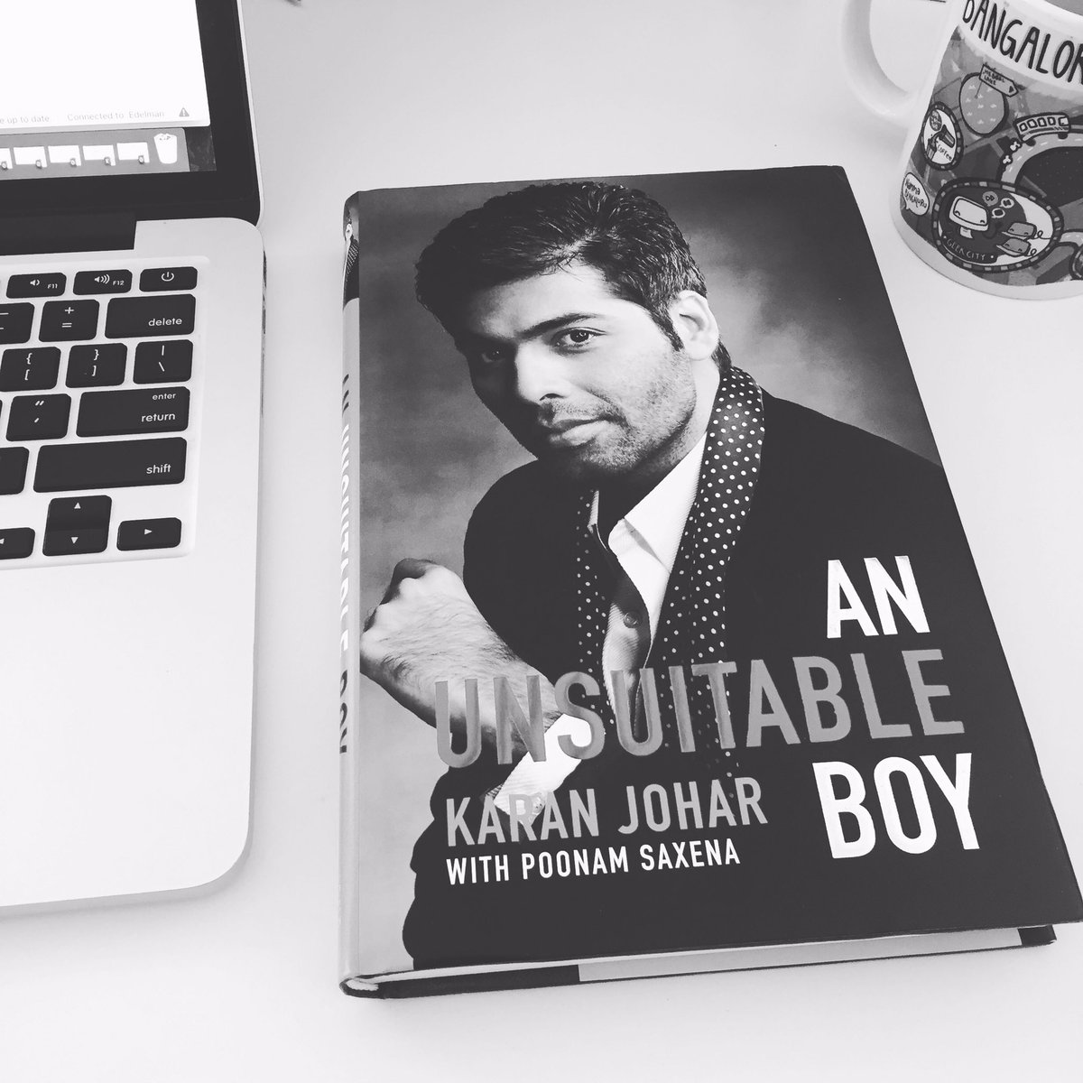EsotericPhoenix's tweet photo. Book 2 #htbookbrunchchallenge https://t.co/mQObRHOGyU