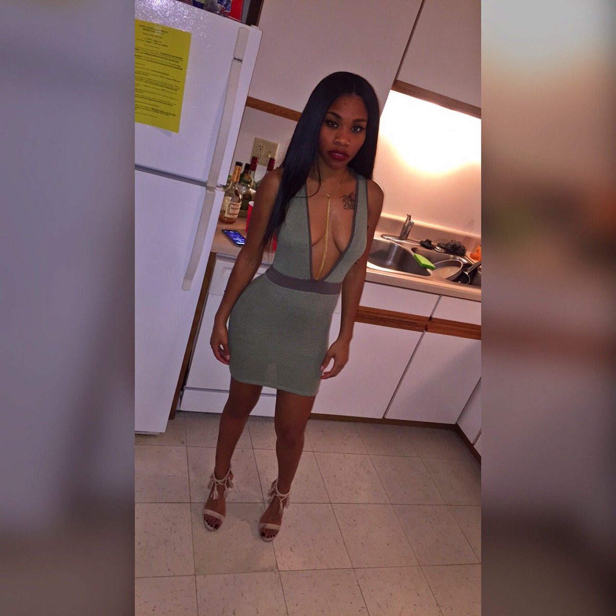 P__Mula's tweet image. Baby Imma savage I ain't Romantic 😈 #throwback