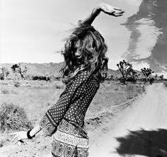 #AsDieHippiesBeginDans op <a href="/Sfmstreek/">SFM Streek Radio</a> kan dit net <a href="/woutervdventer/">Wouter van de Venter</a> wees met die #sfmhondatreffervandiedag 🌼