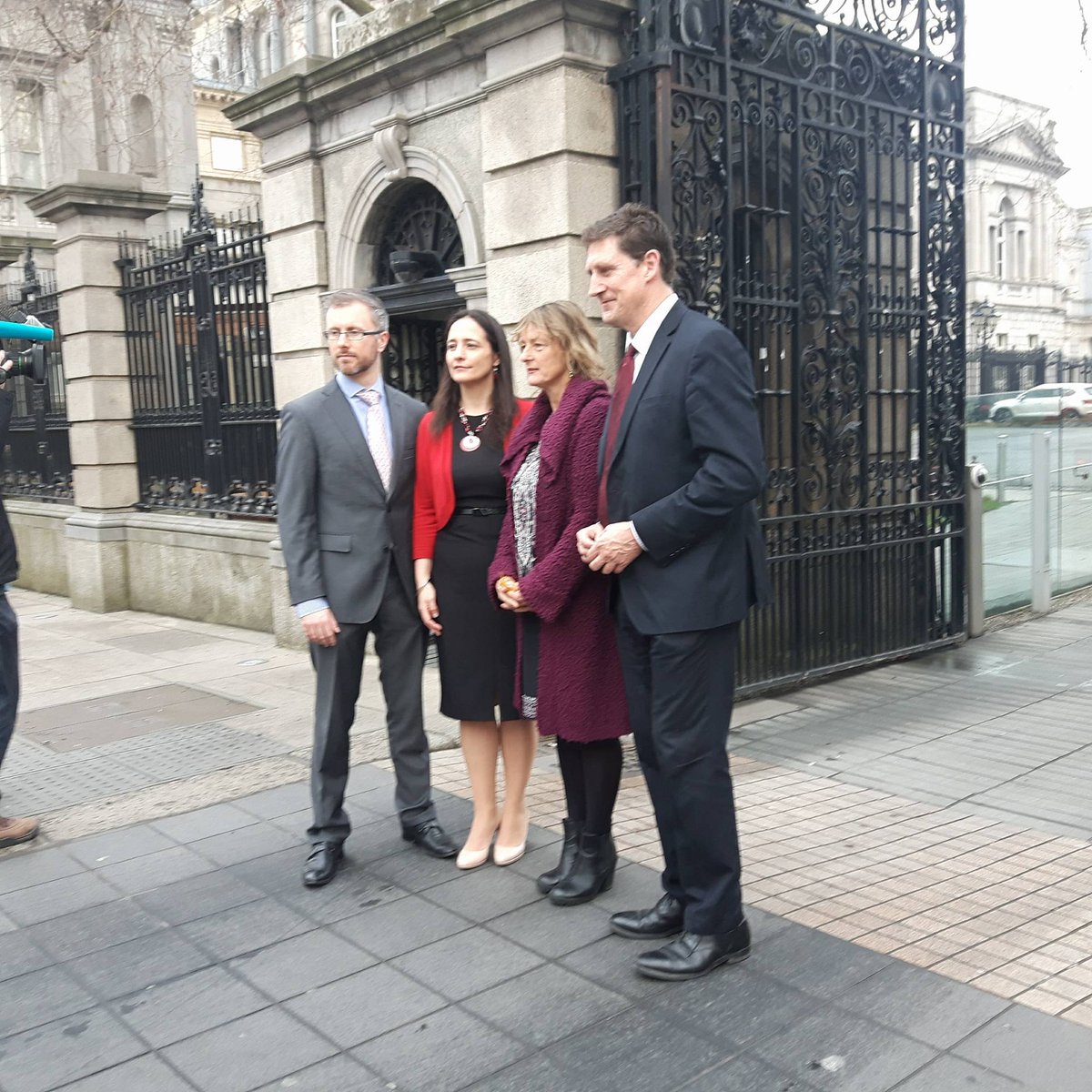 GraceOSllvn's tweet photo. Just talked to press about @greenparty_ie to raise issue of state liability for illegal home #repossesions https://t.co/amzUOoBqYl #housing https://t.co/RrBrDqn9Pl