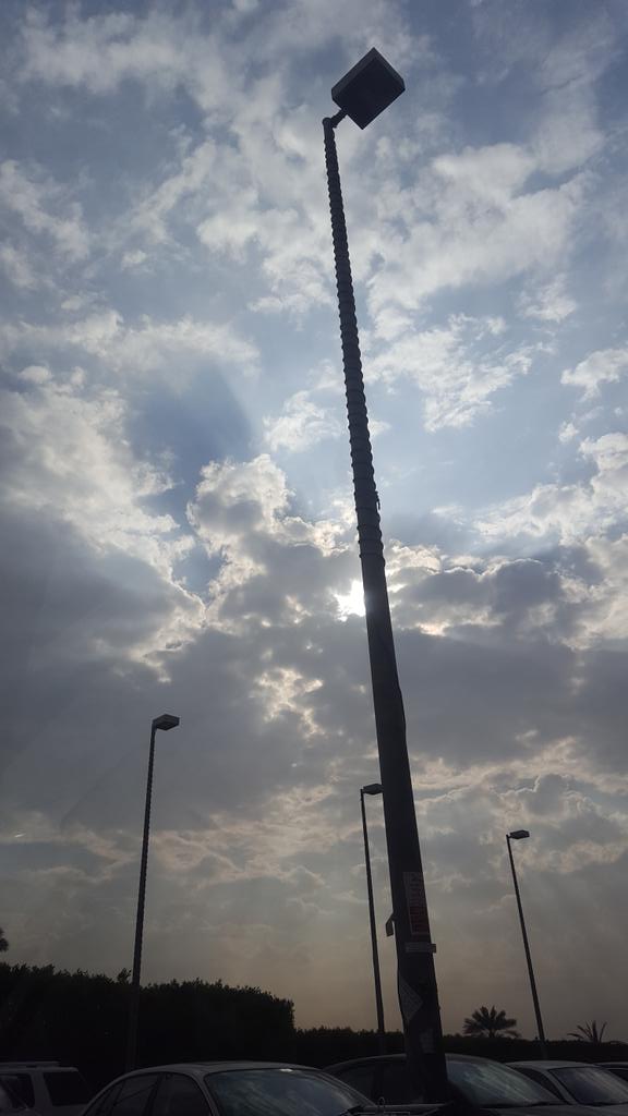 اللهم ايام مثل لـون الغيم ☁
مثل الدنيا وقت يطلع الصُبح.🌞❤
