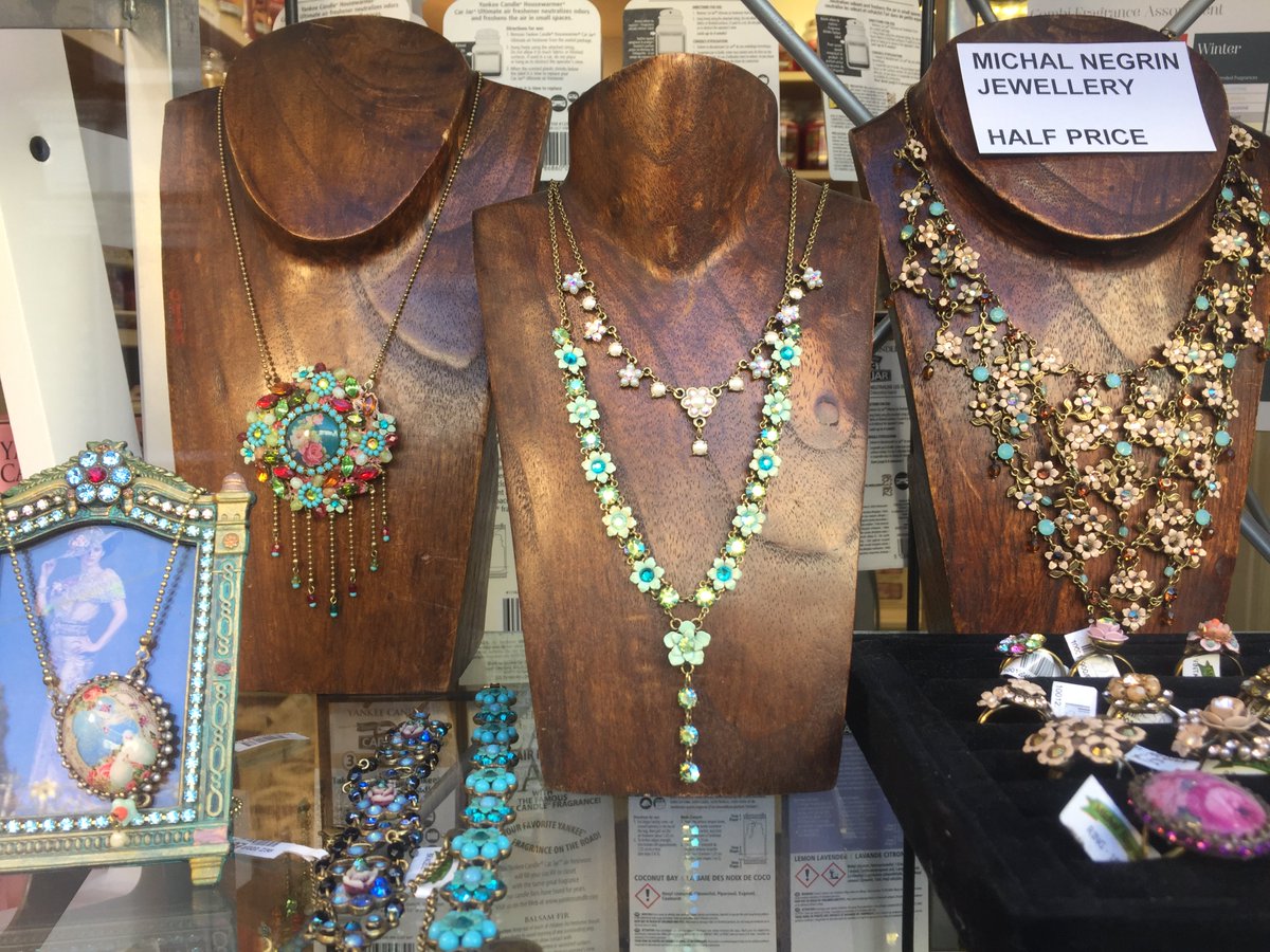 ArtyfaxCom's tweet photo. Half Price Michal Negrin Jewellery at Artyfax in Cromer #northnorfolk #cromer https://t.co/Ww9d9a4LNN https://t.co/4tO8KCbCxV