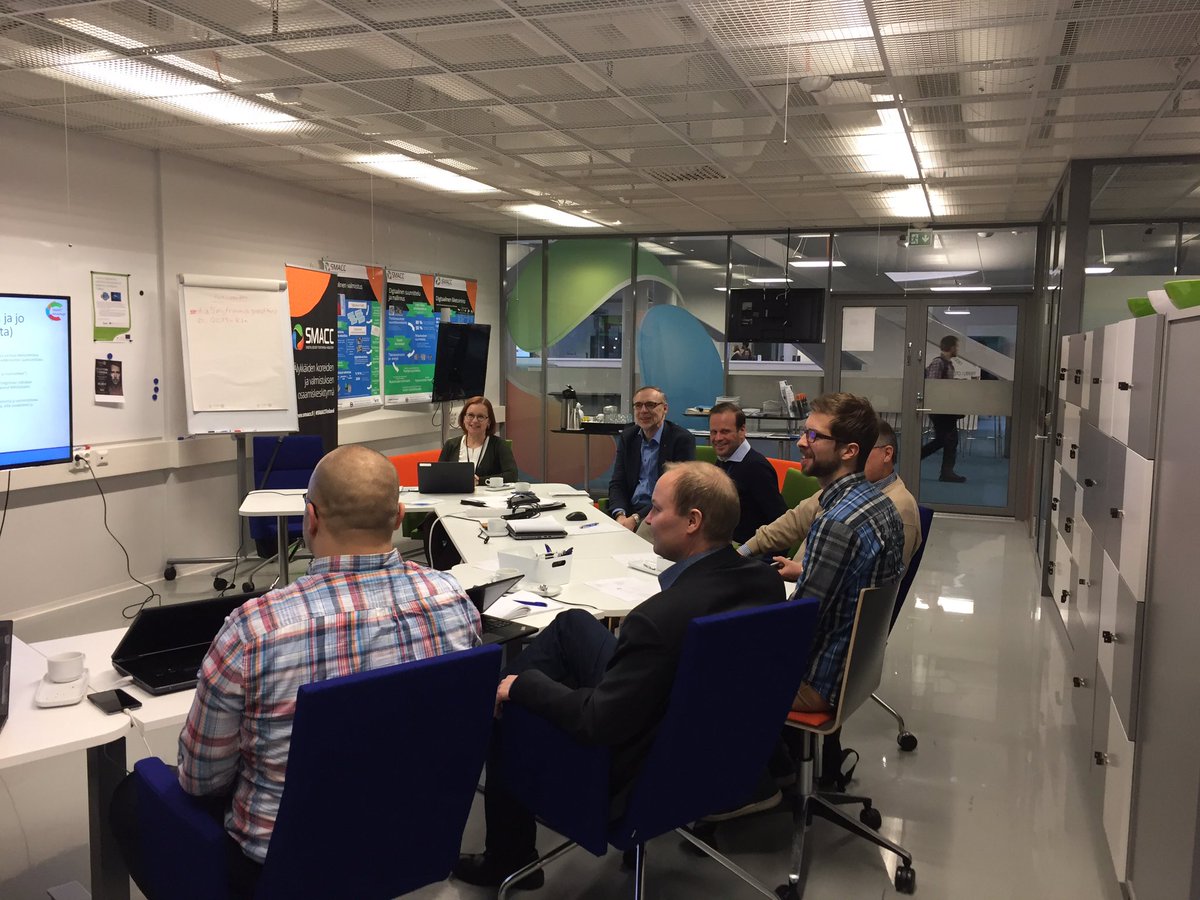 koskinen_kari's tweet photo. SmartAdvantage johtoryhmä koolla @SMACCFinland #smartadvantage @TampereUniTech https://t.co/ljMDHw4Xsw