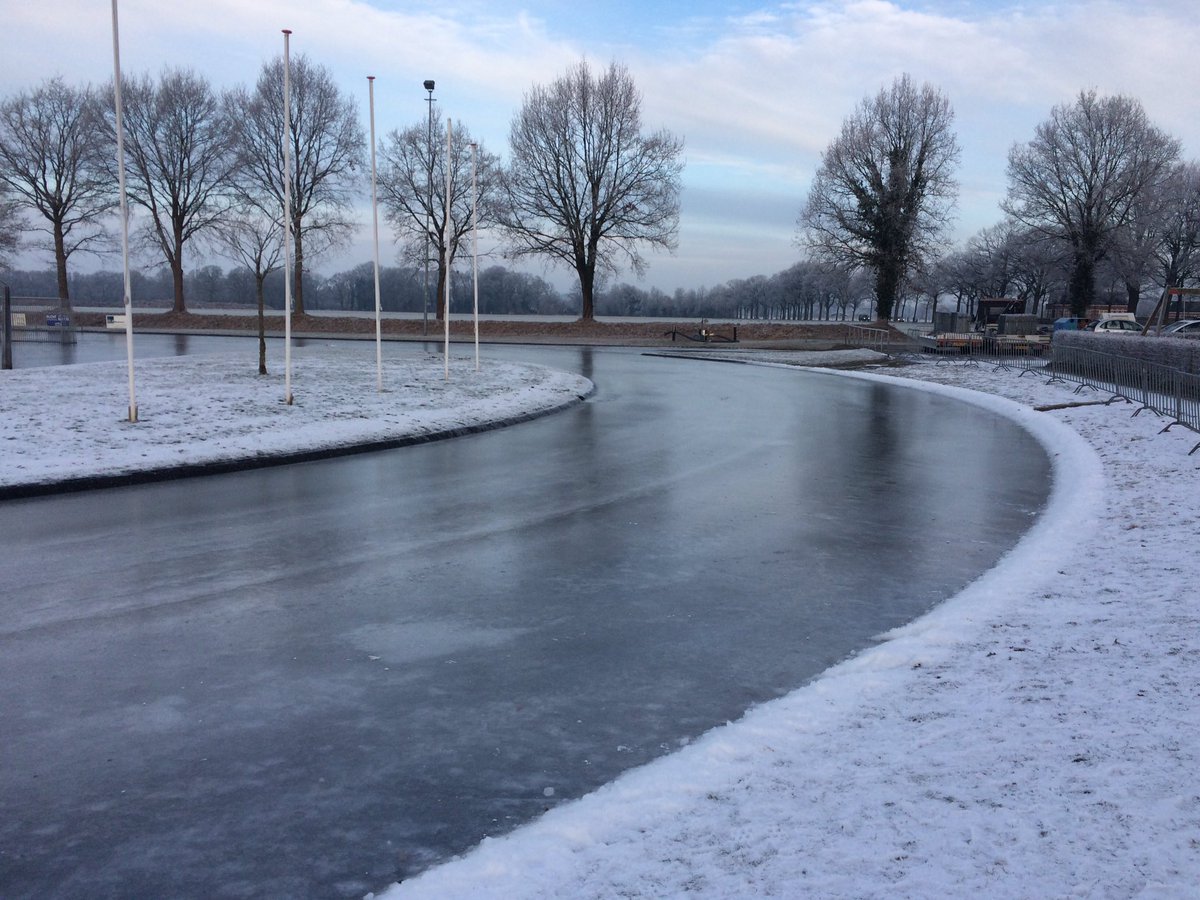 Oogt als een ijsbaan! #noordlaren