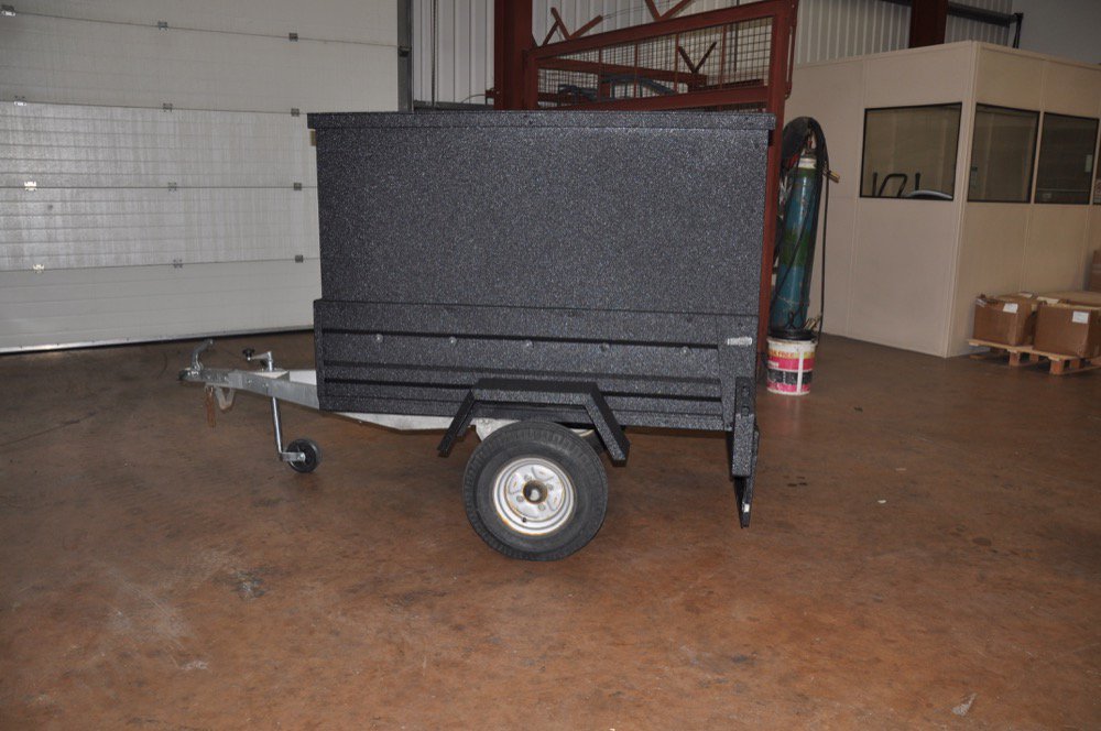 LINEXNorthDevon's tweet photo. Custom wood trailer protected by #LINEX - No more stone chips!! https://t.co/wWK387376r