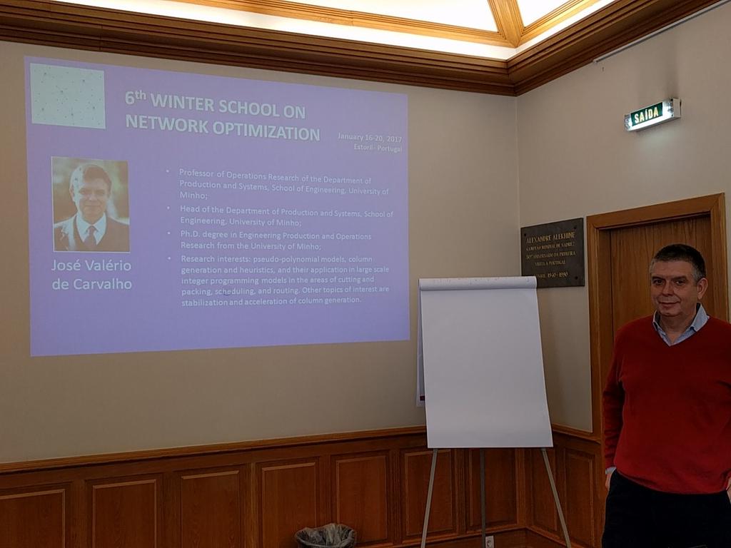 DJKrazyBen's tweet photo. And today's lecturer is José Valério de Carvalho #netopt2017 https://t.co/6q2aAIqAys