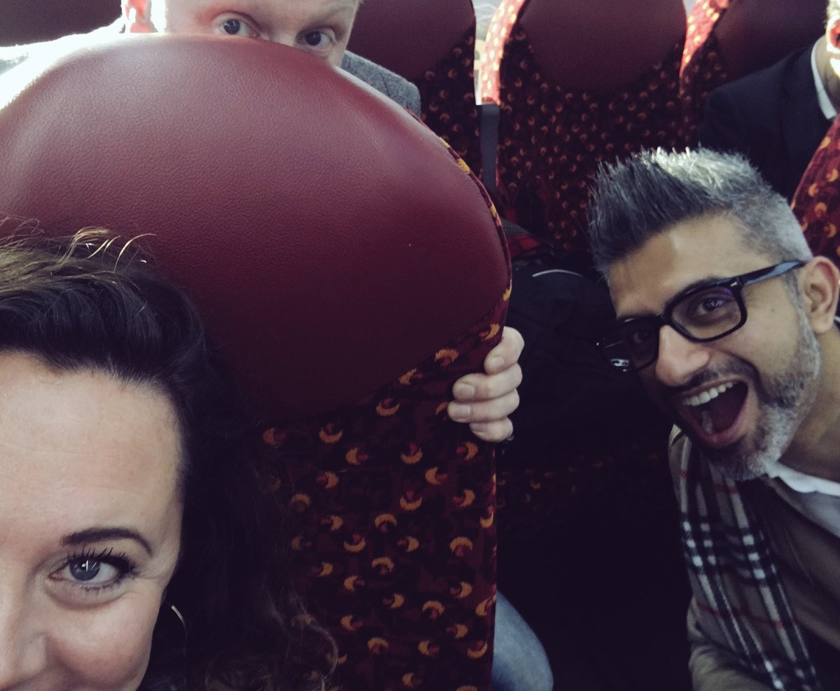 tickittyboo's tweet photo. @TopDrawerLondon what a beautiful morning! #buyingtrip #triotrouble #london #morningcommute @mash_lifestyle @tickittyboo @tickittyshake https://t.co/uTghK5ZKMt