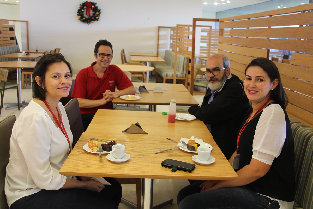 sindsemamg's tweet photo. Confiram como foi o café da manhã de confraternização que fechou o ano de 2016 do @sindsemamg! https://t.co/iITnwOJsGt