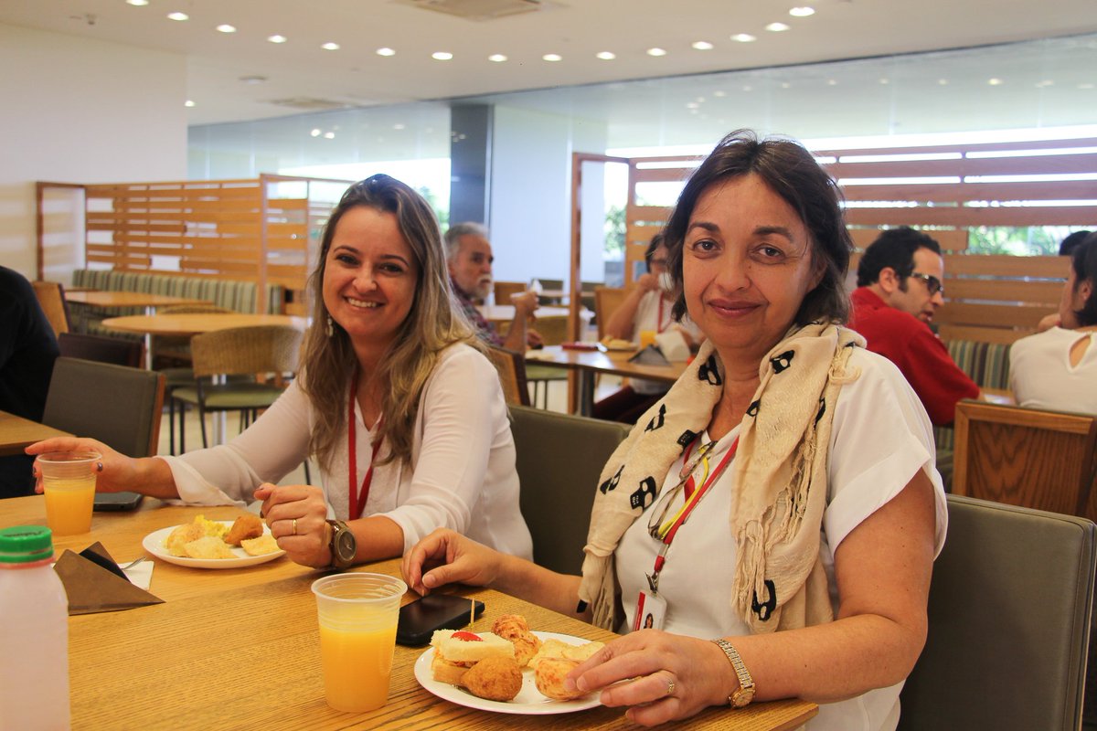 sindsemamg's tweet photo. Confiram como foi o café da manhã de confraternização que fechou o ano de 2016 do @sindsemamg! https://t.co/iITnwOJsGt