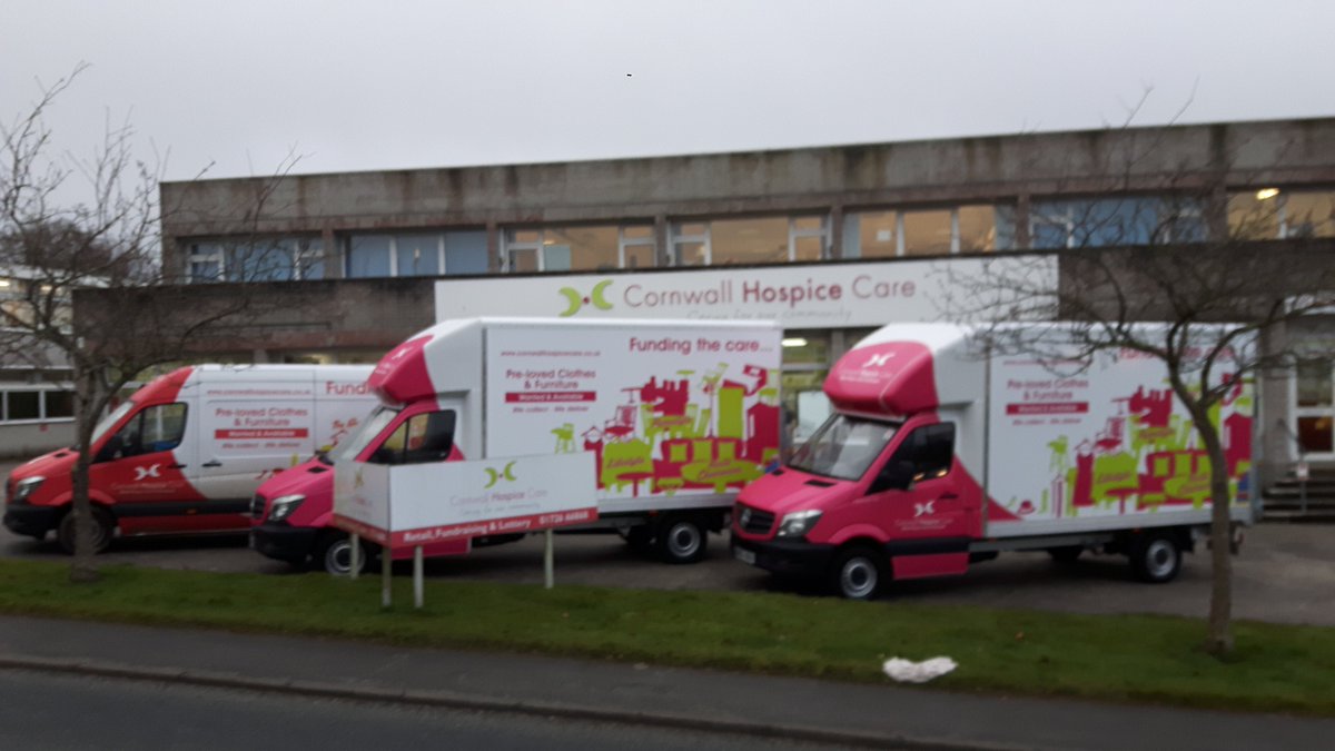 CHCHeadofRetail's tweet image. Our @Cornwallhospice @RetailChc Fleet is starting to look smart thanks to @ParcSigns and @drivelinegbltd #FleetTweet