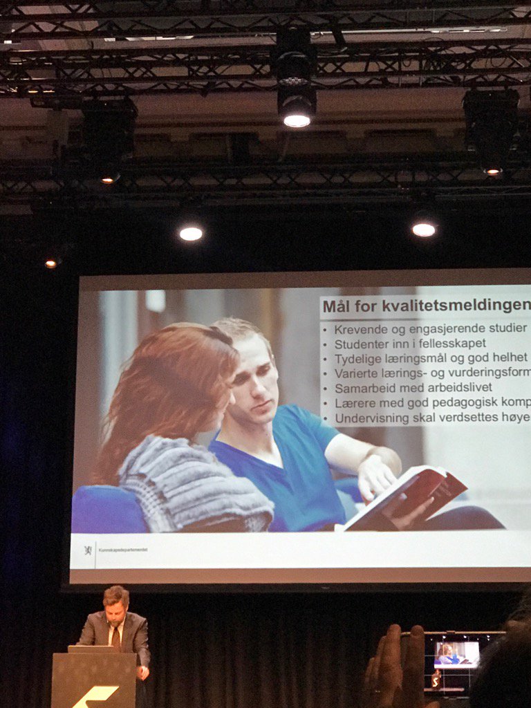 johanailo's tweet photo. Torbjørn R. Isaksen om den kommende st.meld. om kvalitet i høyere utdanning / muitala ođđá st.diggedieđahusa birra https://t.co/PbdvNtdyfM