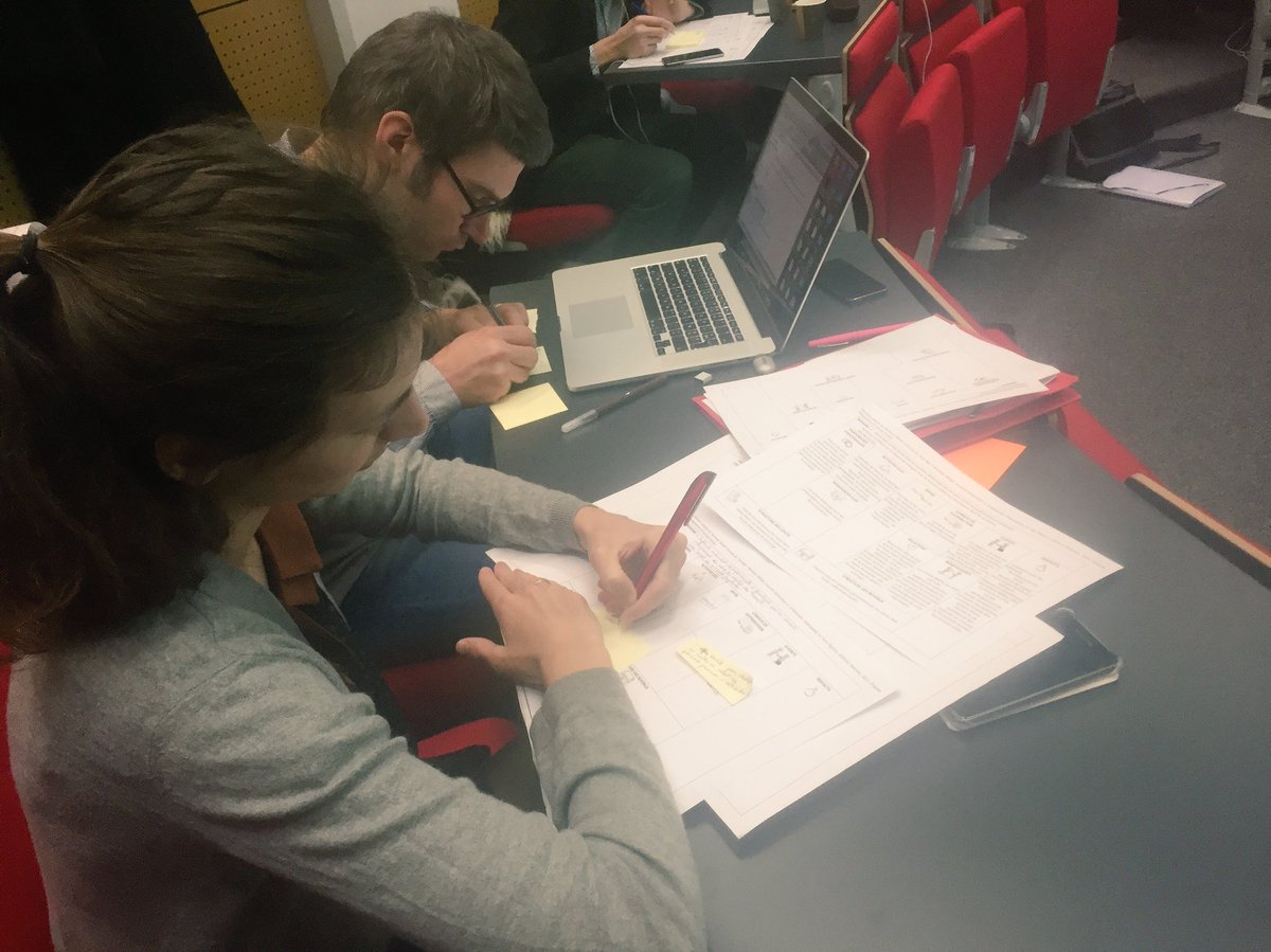 antropiaessec's tweet image. 1er atelier de la journée du #ShakerHiver2017 : les entrepreneurs construisent leur Business Model Social Canvas #startup #gsvc #shakeup