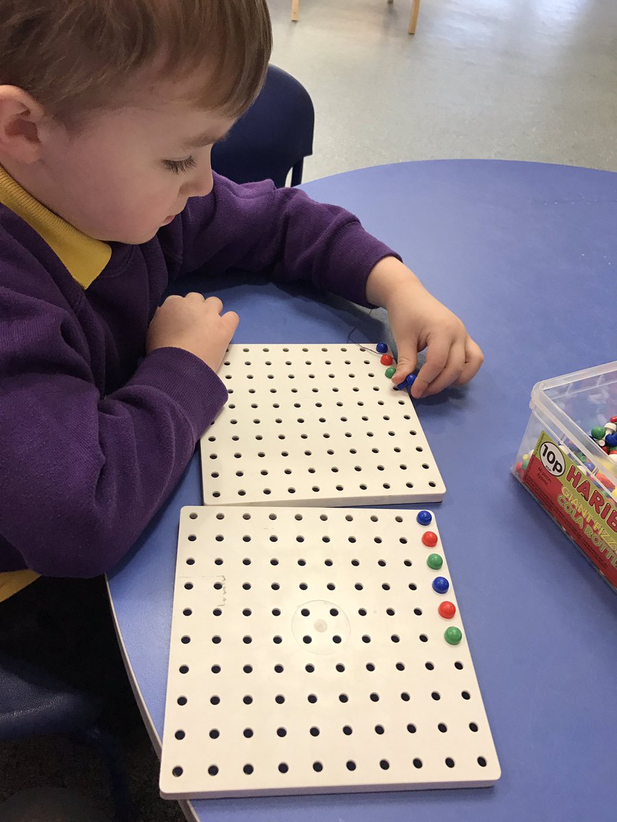 netherweans's tweet photo. Designing and copying our own patterns using the peg boards #Numeracyskills #goodconcentration ๐๐ป https://t.co/EFjBg3YsDN