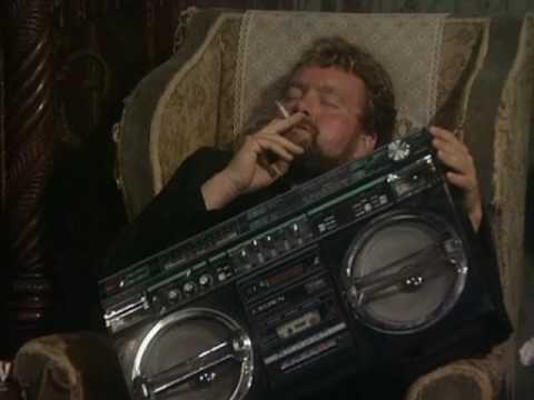 URs41's tweet photo. Trump in Wash'ton,the equivalent of this man arriving on Craggy Island.Q is will there be a hairy hand moment?😉 #StClabberts #FrFintanStack https://t.co/JinWt0dD5c