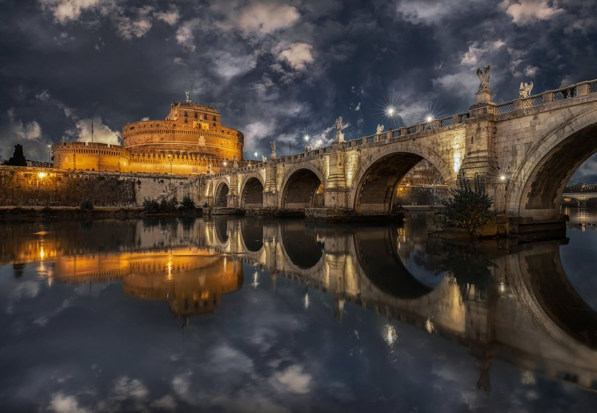 dar_aunt's tweet photo. By Massimo Cuomo #architecture #night #lights #bridge #photo #photography https://t.co/CxJUrtCiVS