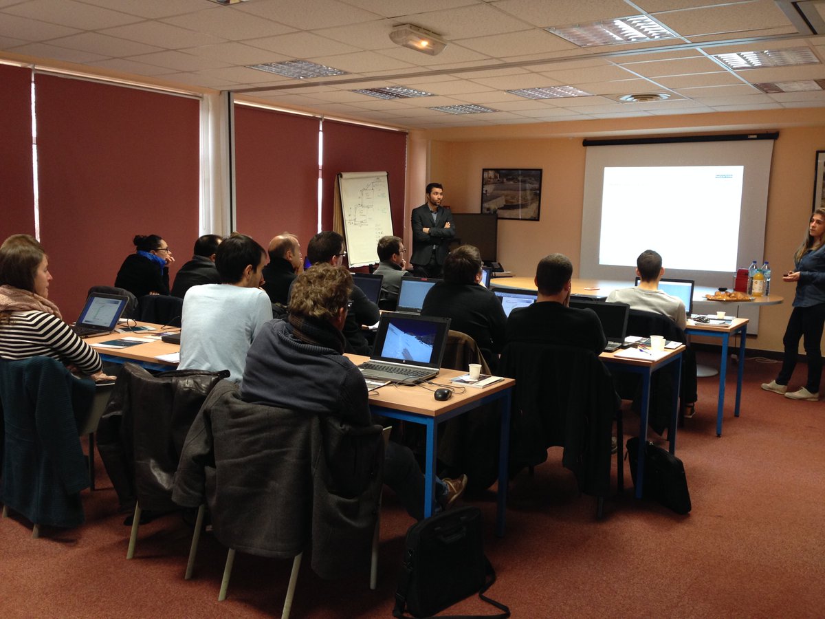 Maccaferri_FR's tweet photo. Aujourd'hui Formation au logiciel #Mactars pour #dimensionner les ouvrages de #soutènement à #Maccaferri #Valence ! https://t.co/5TYOjpmB2u