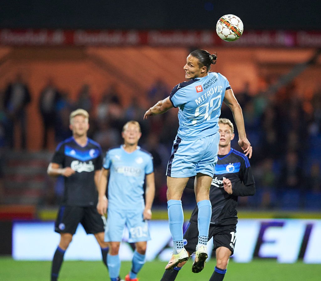 Officielt: SønderjyskE får 'uhyre sulten' Marko Mitrovic. Randers ophævede tidligere i dag med angriberen.

#sldk

tipsbladet.dk/nyhed/superlig…