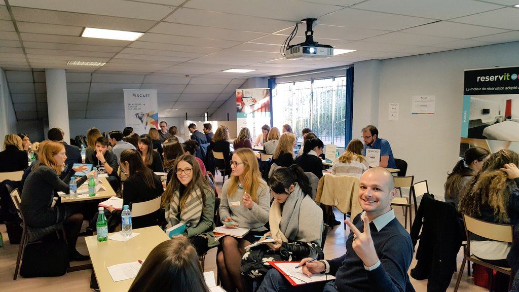 DormirenPACA's tweet photo. Ce matin à l'@ESCAET rencontre avec des acteurs IT travel @sequoiasoft @Availpro @Reservit_France @KDS_FR 
#JRT #workandfun #Escaet #job https://t.co/hPVlcoDlUd