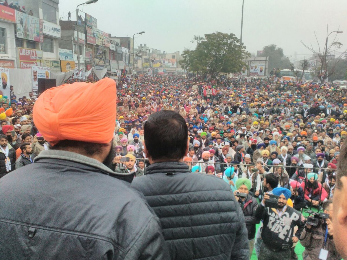 AAP Punjab (@aappunjab) on Twitter photo No paid crowd for #PunjabInqlaab rallies by <a href="/ArvindKejriwal/">Arvind Kejriwal</a> . This sea of humanity has come as they believe only AAP can work for Punjab. No paid crowd for #PunjabInqlaab rallies by <a href="/ArvindKejriwal/">Arvind Kejriwal</a> . This sea of humanity has come as they believe only AAP can work for Punjab.