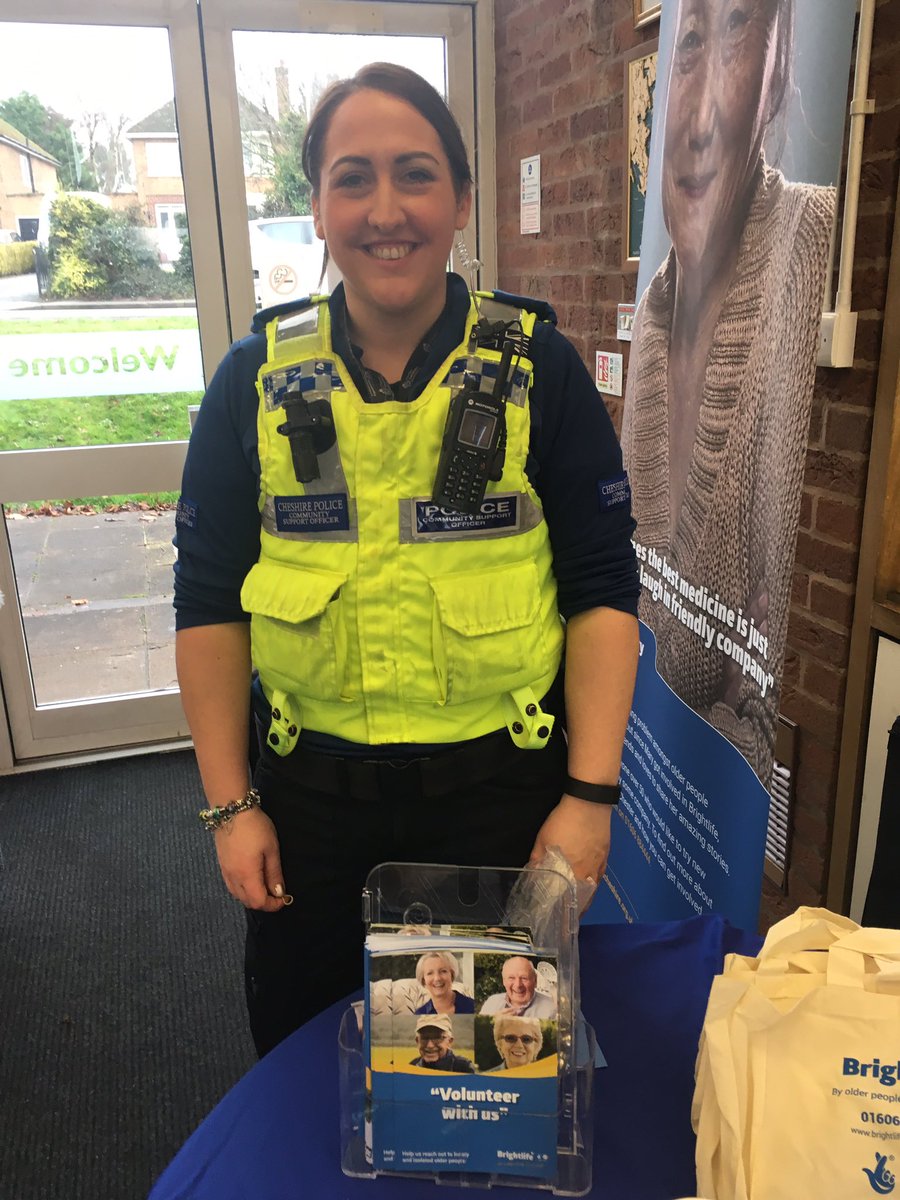 SuDownham's tweet photo. Great to meet PCSO Jenna Tapley  .@ChesterPolice.@Upton Library Event Thanks to all at the library for hosting https://t.co/a6OC3KYabx