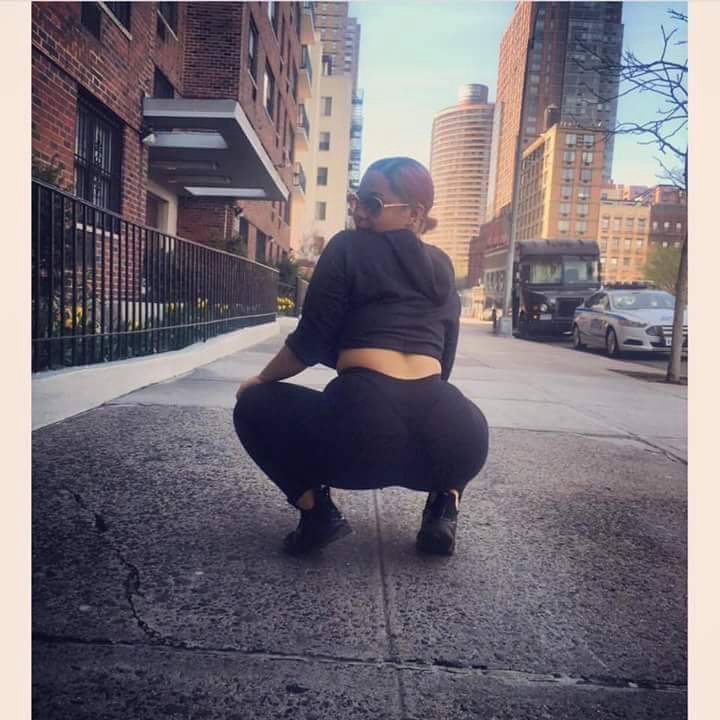 LouieFinesse's tweet photo. MY BITCH BAD LIKE THIIS BAG IM CHASIN #ONFLU #GAHH #LGE #GODSHITTTT https://t.co/lWj1okM98Y