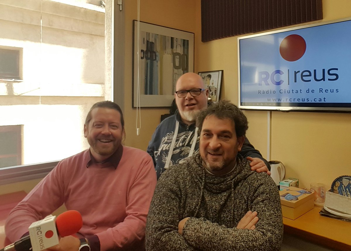 #LaTertúlia amb <a href="/ferranpujol/">Ferran Pujol</a> i @gbargallo    
El suport de <a href="/VermutMiroReus/">Miró Vermouth</a> 
Pressupostos participatius, Reus Capital de la Cultura Catalana