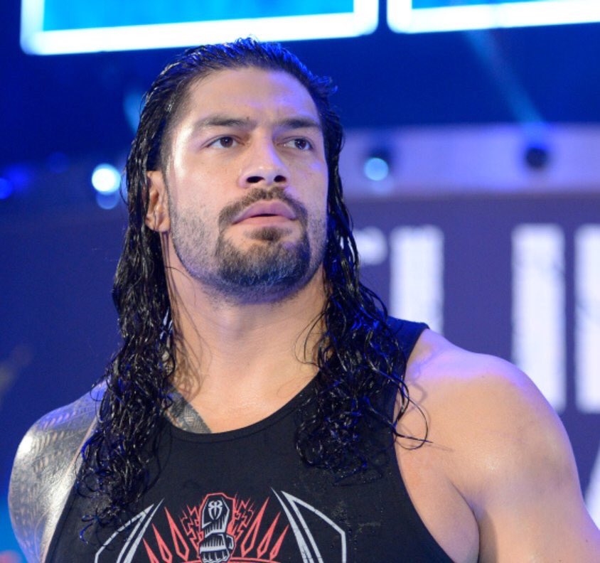 HypaGemie's tweet photo. *dies from how stunning he is* 🙈😍 WHAT A KING! #RomanReigns #RomanEmpire #RAW #TheGuy #KINGAF #WWE https://t.co/KbUjAveUlv