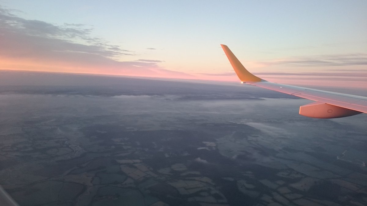 GeogSSHS's tweet photo. @ the RGS after a lovely sunrise over the south coast https://t.co/r65fvkg53B