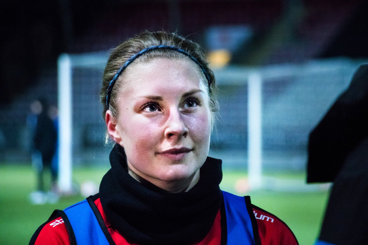 SportenNA's tweet image. Doldisen hyllas av tränarna: "En spelare som bryter mönster – har en förmåga att skapa farliga chanser"
na.se/fotboll/damall…