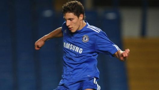 Officiellt: Svensk anfallare byter klubb i Danmark 
fotbolltransfers.com/site/news/74587