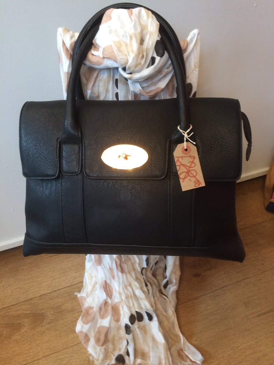 The Bag Lady tweet media