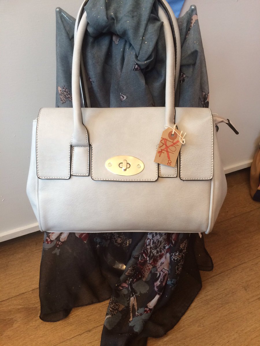 The Bag Lady tweet media