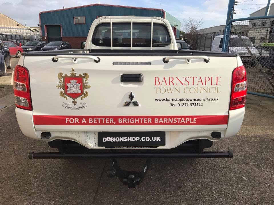 BarumTC's tweet photo. New van for Barnstaple Town Council has just been collected.. #designshop #graphics #averygraphics #barnstaple #barnstapletowncouncil https://t.co/FbBj60t0RA