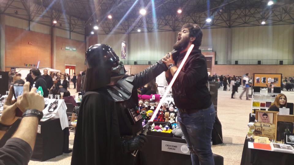 la_paseante's tweet photo. "@Sevillaficción,la Comic Con del Sur" https://t.co/e3klnzBWeA de manos de @ChemaAR para @cineenserio #Sevillahoy #cine #comic #Culturasev https://t.co/QRSd1Rd0eK